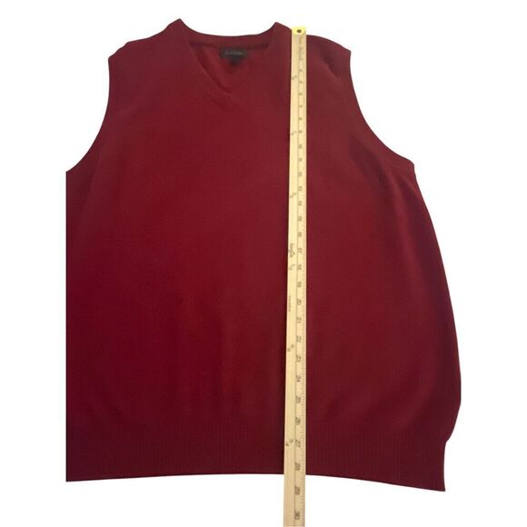 John W Nordstrom 100% Cashmere V Neck Sweater Vest Red Solid XL - Picture 6 of 9